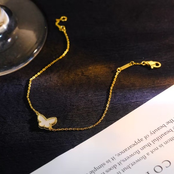 Bulgari Gold Bracelet with White Butterfly Charm - Picture 7 of 7